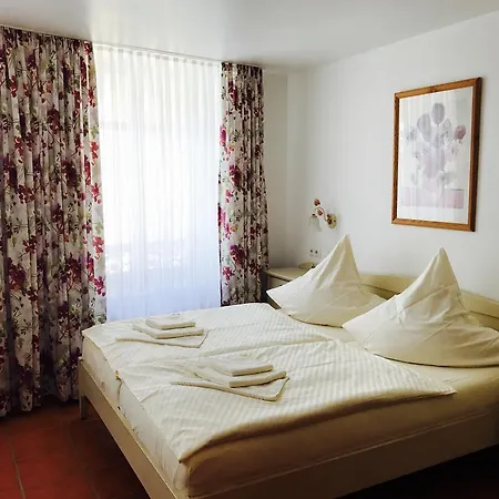 Hotell Ratskeller 2*